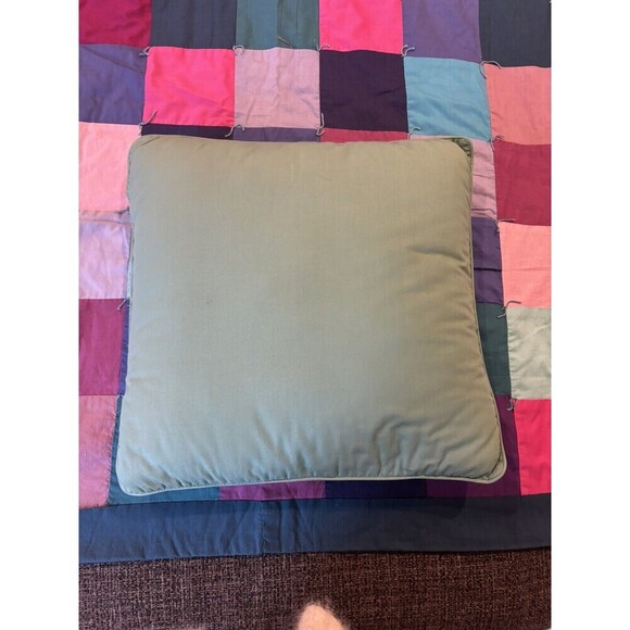 Lot of 3 VINTAGE Hand Made Quilt 51”x71”, 14.5x14.5” Pillow & 19”x19” Pillow - Picture 9 of 9